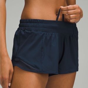 Lululemon Lowrise Hotty Hot Navy 2.5 Inseam